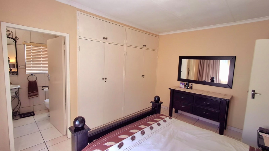 3 Bedroom Property for Sale in Sasolburg Ext 11 Free State